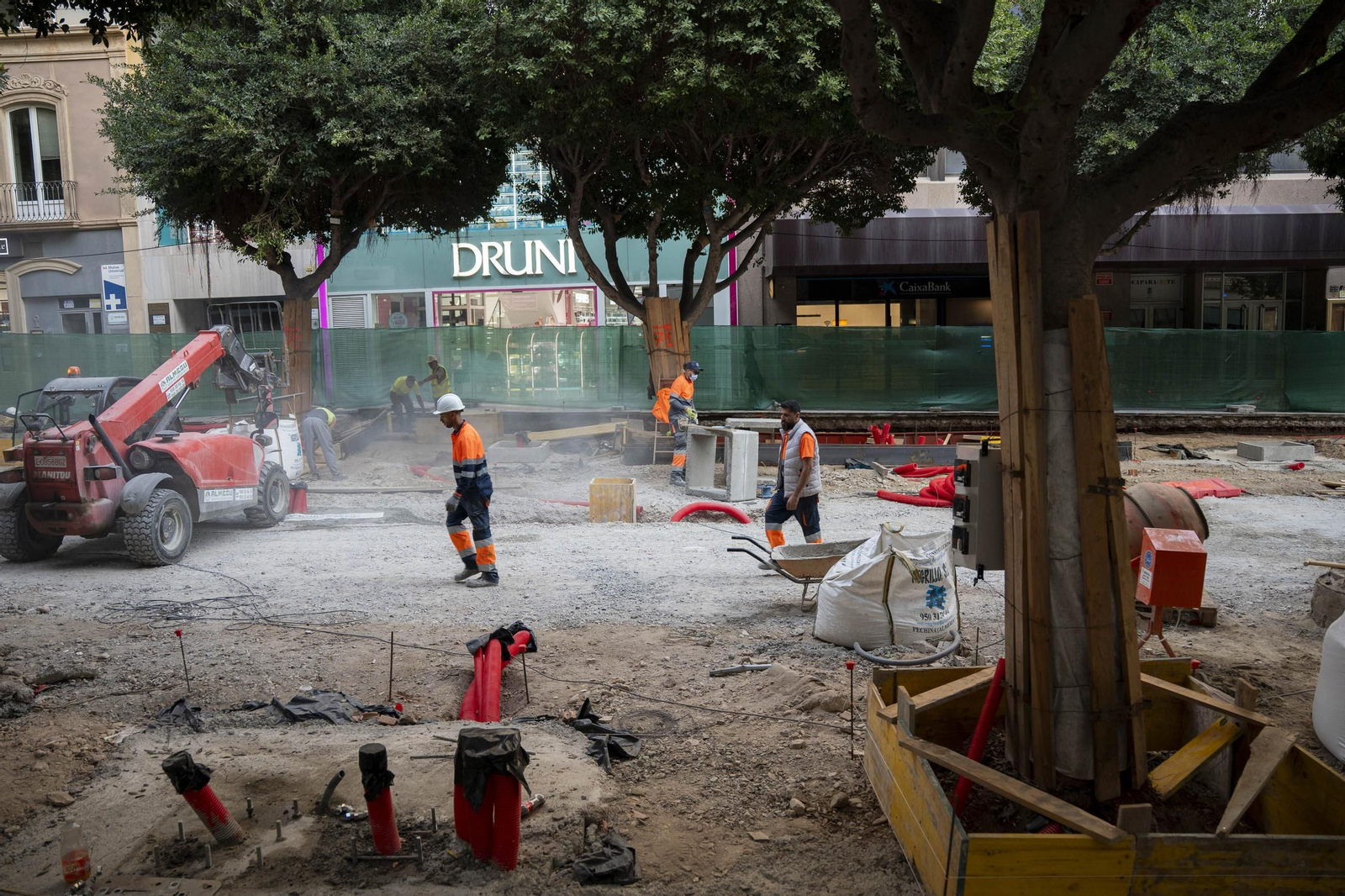 Las imágenes de las obras del paseo de Almería
