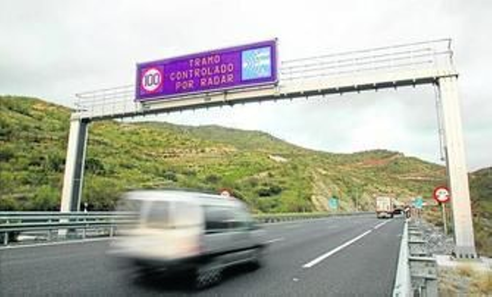 Aviso de un control por radar de velocidad.