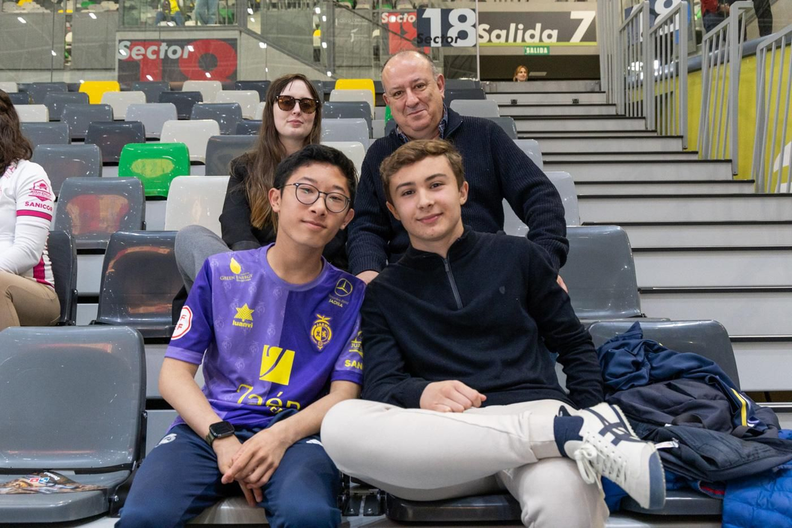 En imágenes: la afición y mejores jugadas del Jaén FS - Jimbee Cartagena