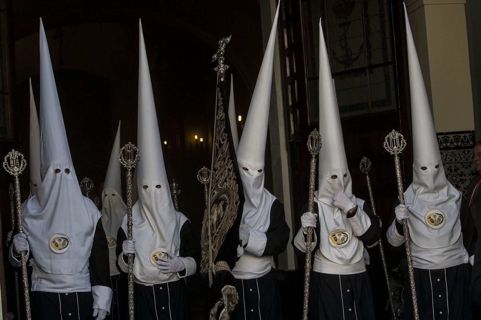 Caridad, imágenes de una brillante salida penitencial