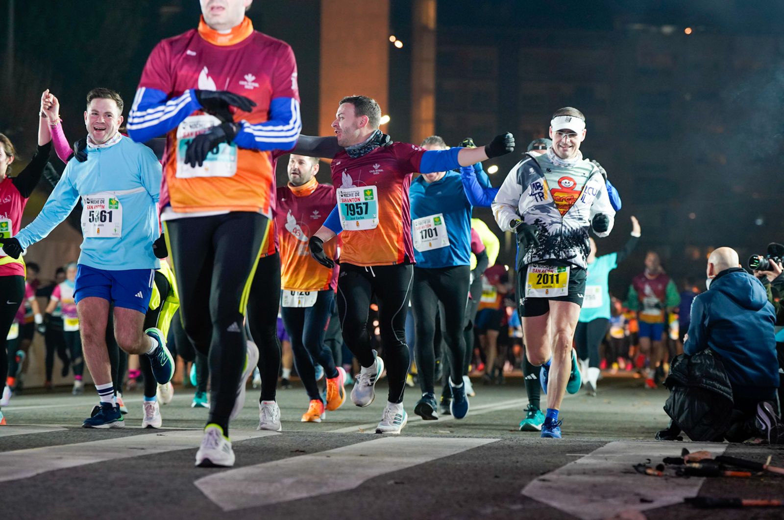 En imágenes: búscate en tu llegada a meta de la Carrera de San Antón 2026 (14)