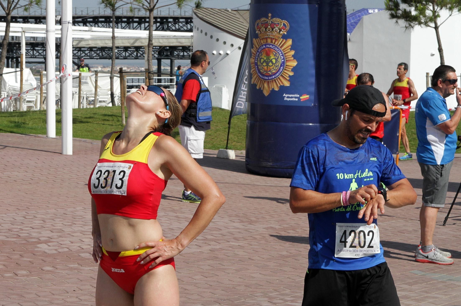 Imágenes de la Carrera Solidaria Ruta 091 organizada por la Policía Nacional