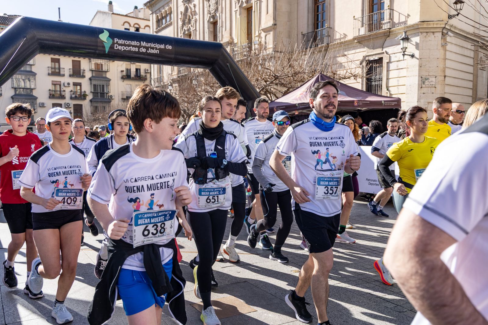 En imágenes: deporte y solidaridad se dan la mano en la VI Carrera-Caminata de la Hermandad de la Buena Muerte (1)