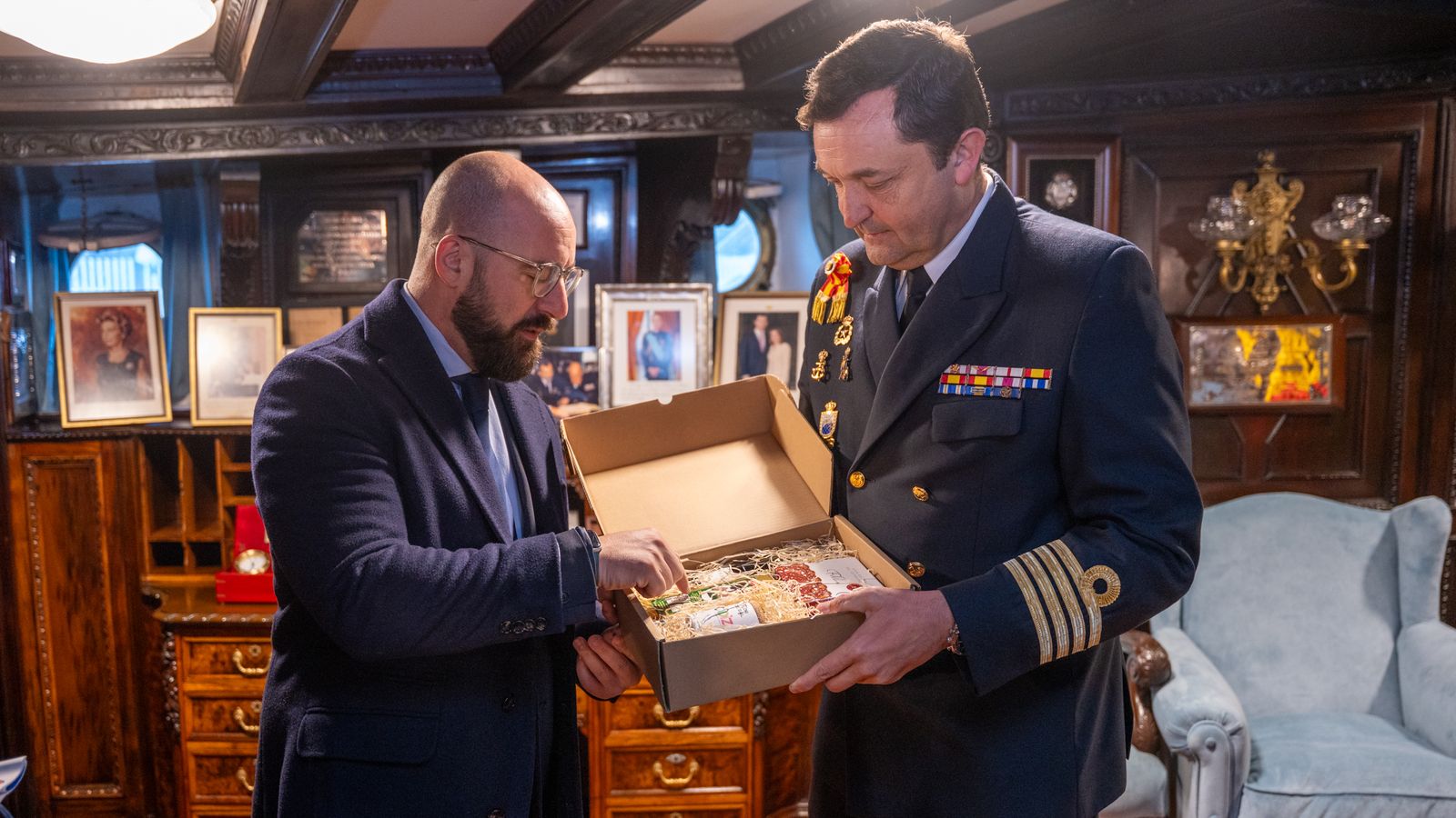 La caja de productos gastronómicos se entregará en 24 puertos