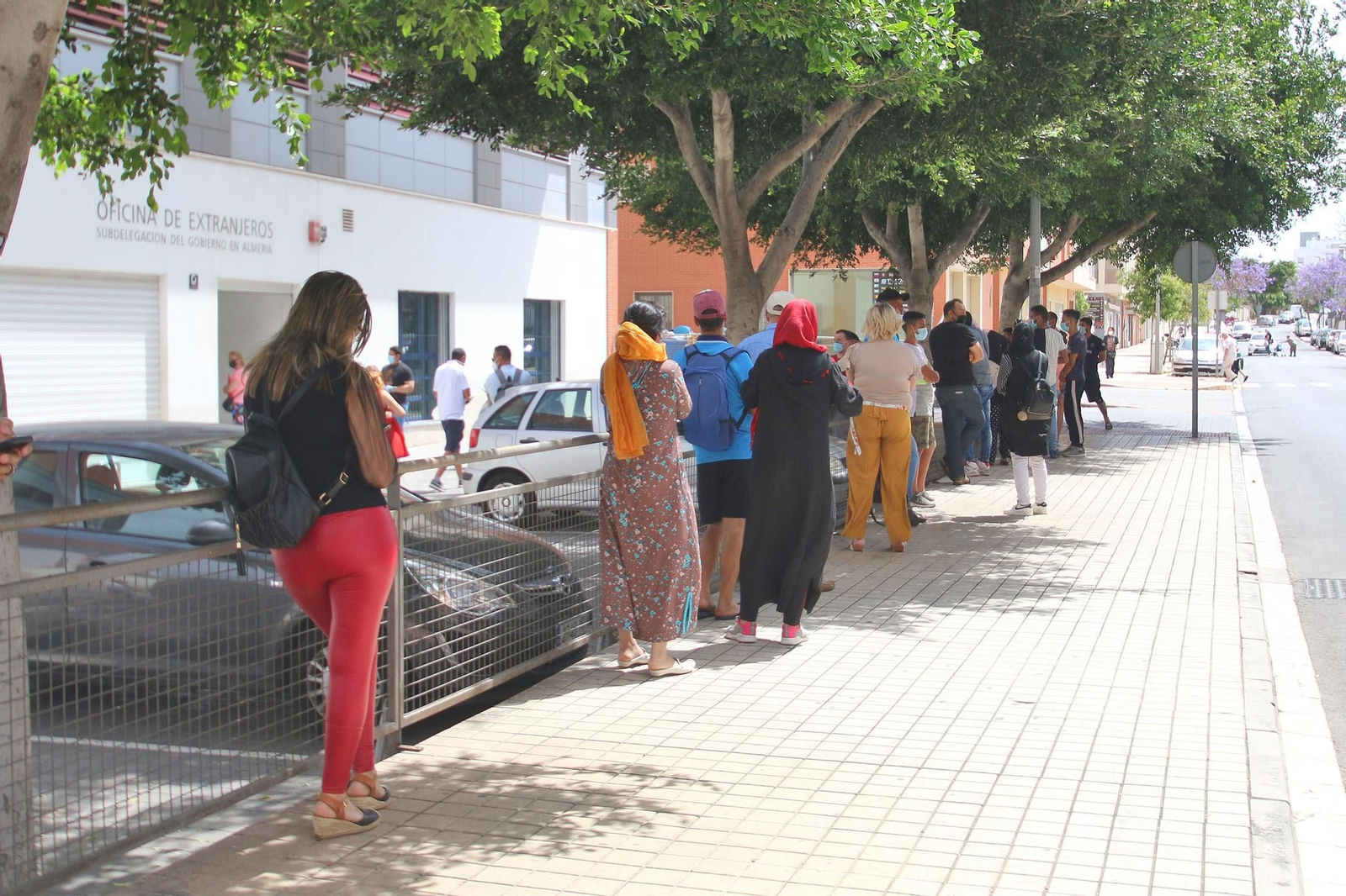 Colas en la Oficina de Extranjeros de Almería.