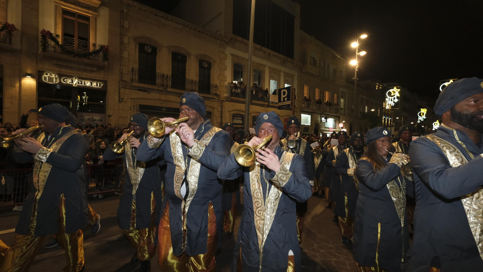 Imágenes de la Cabalgata de los Reyes Magos en Almería