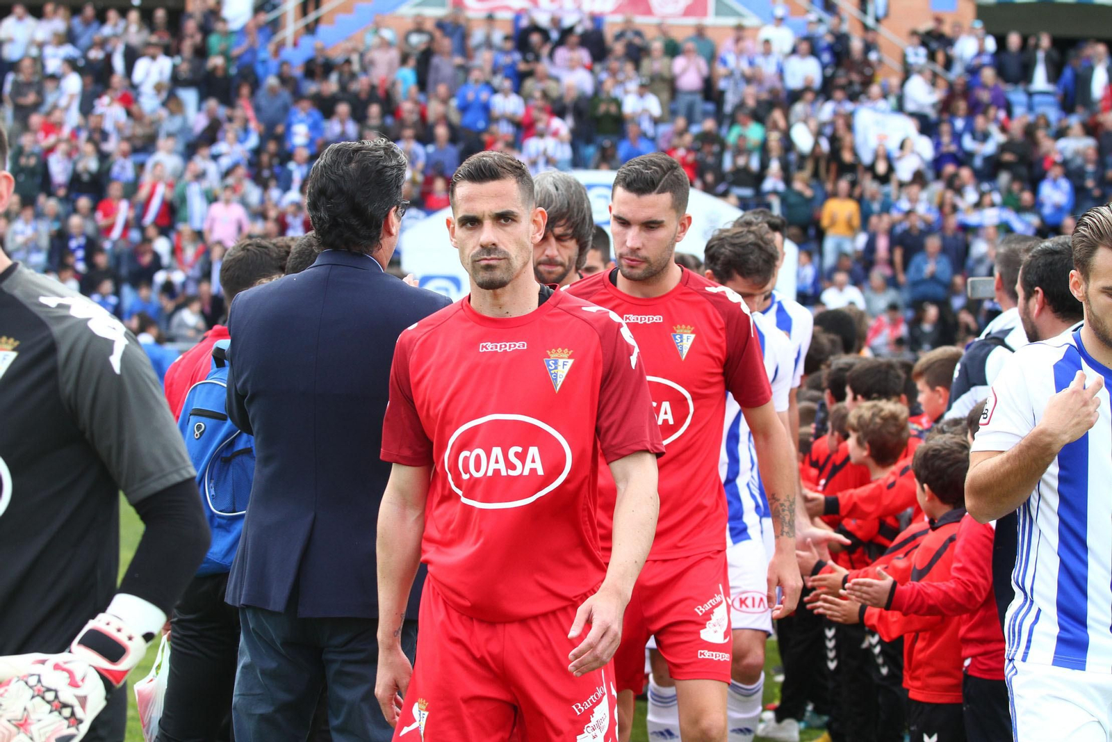 Ambientazo en las gradas del Recreativo de Huelva y el San Fernando