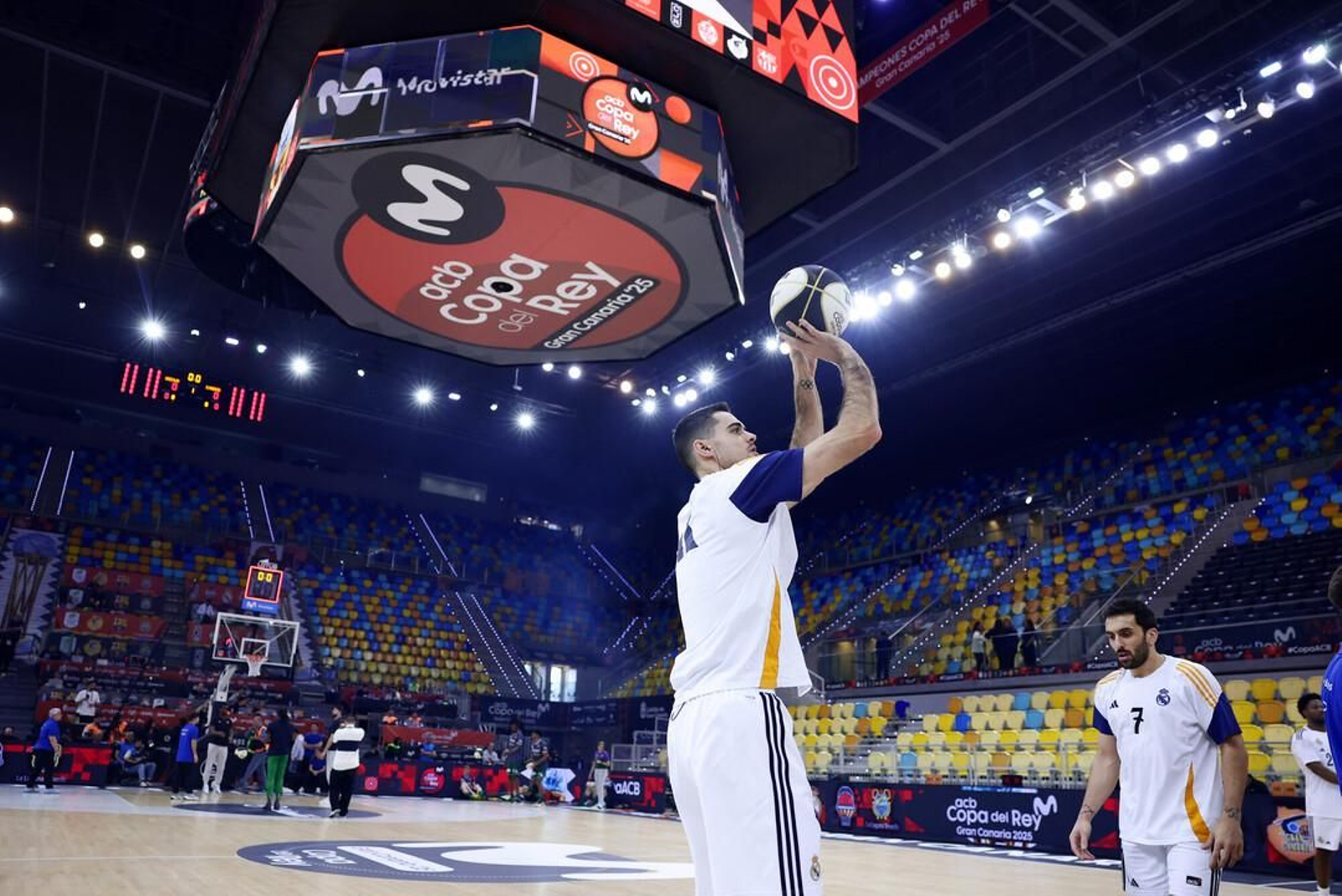 El Unicaja, campeón de Copa: Todas las imágenes del partido, la fiesta y la llegada a Málaga
