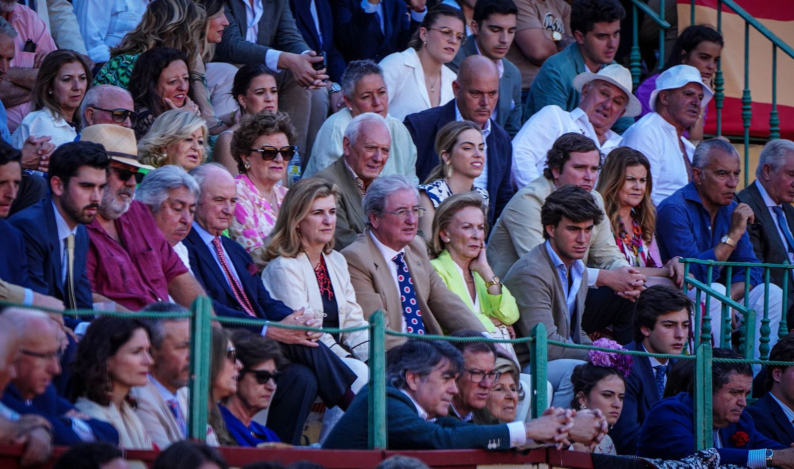 Puerta grande para Roca Rey y El Juli en la plaza de toros de Jerez
