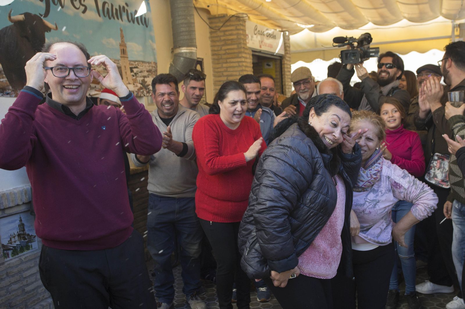 Lebrija celebra su suerte en  la Lotería de Navidad
