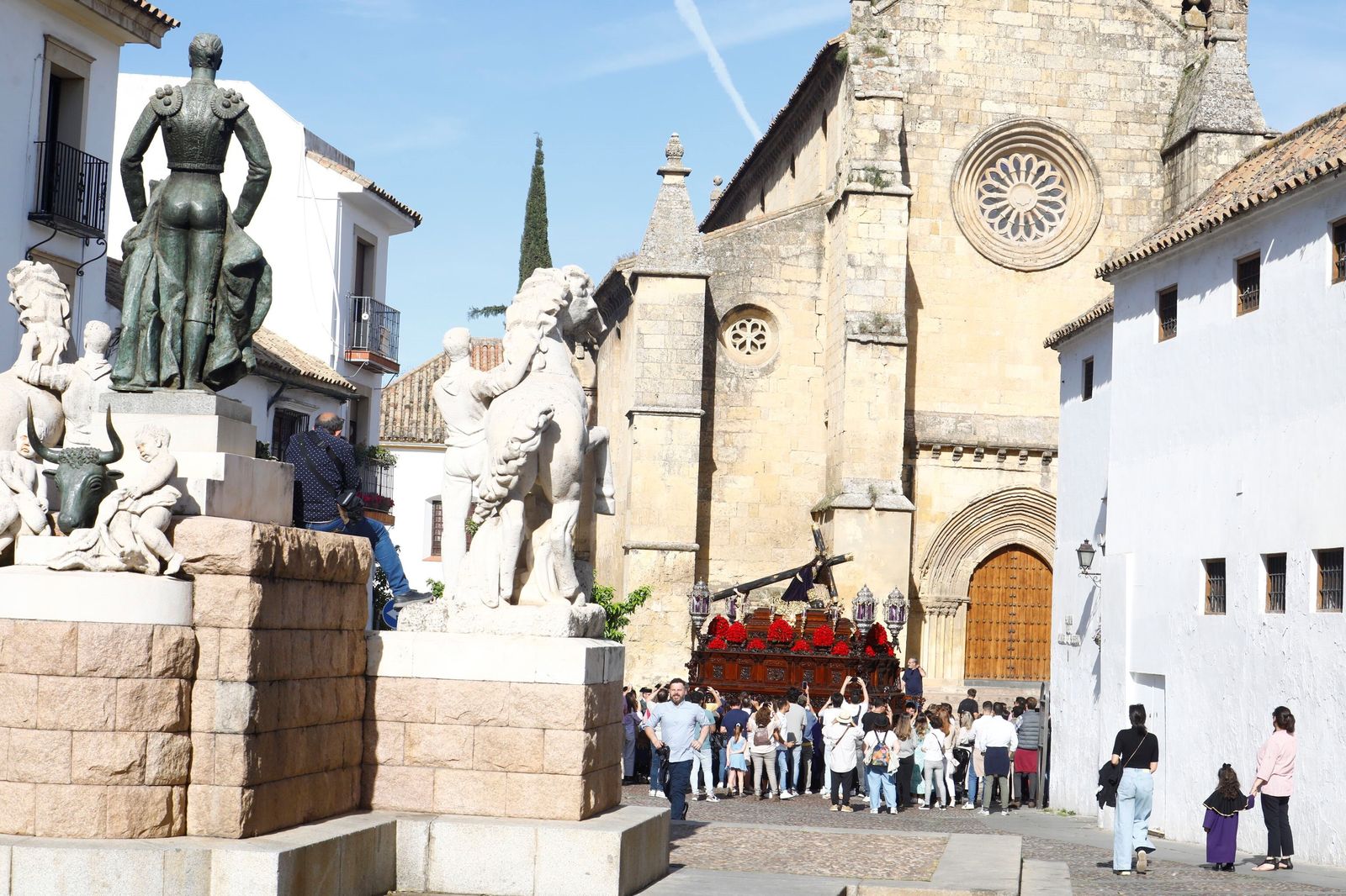Jueves Santo en Córdoba: la procesión del Caído, en imágenes