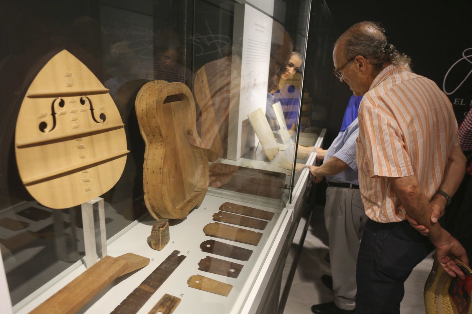 El Museo Interactivo de la Música celebra la tradición de la luthería de Málaga con una exposición