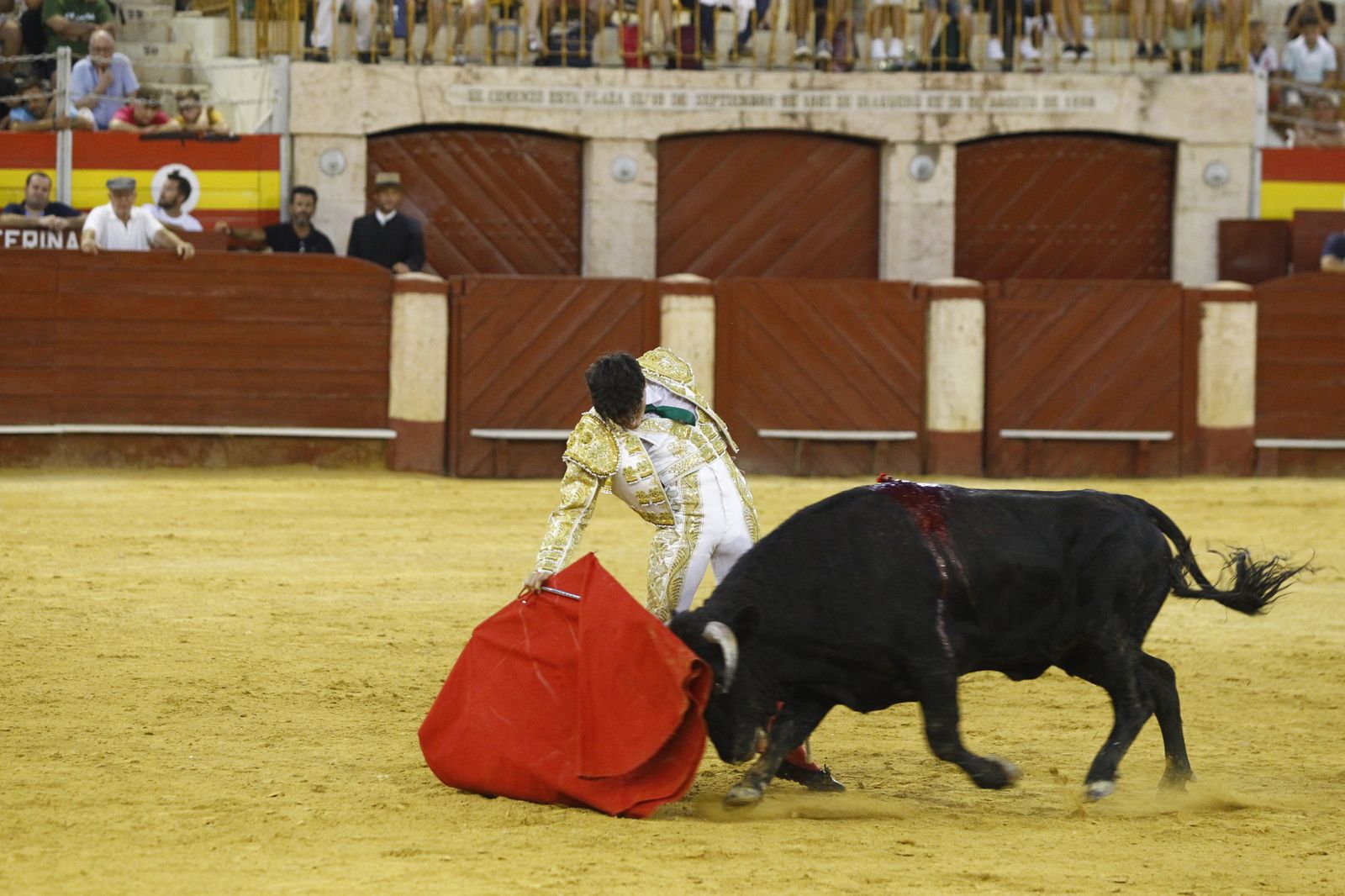 Imágenes de la novillada organizada por la Escuela Taurina de Almería