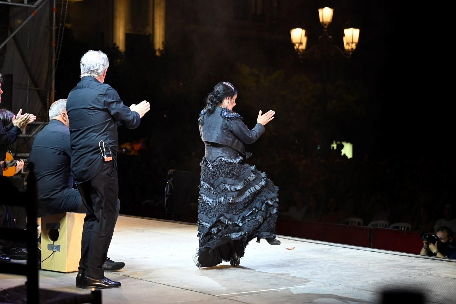 Las mejores imágenes del arranque de la Noche Blanca del Flamenco de Córdoba
