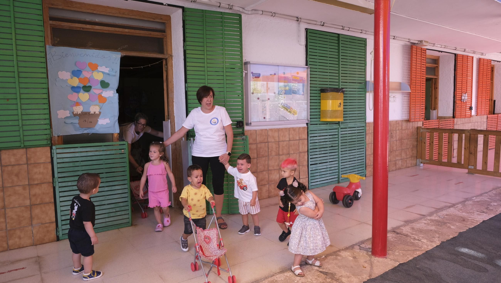 Inauguración del curso escolar infantil en el centro Santo Ángel de la Guarda, en imágenes