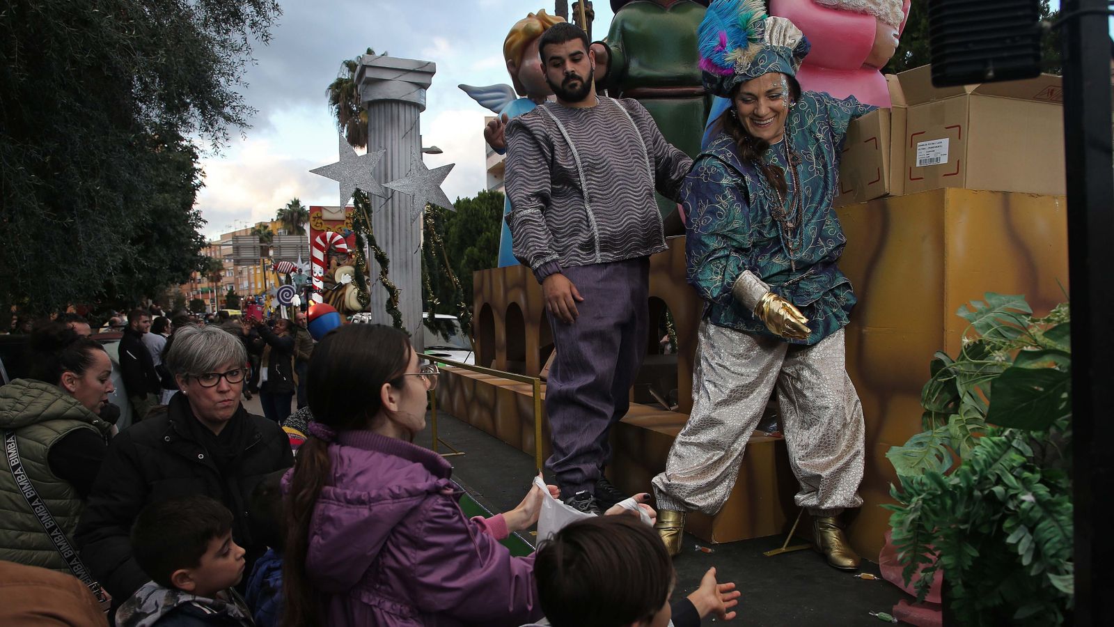 Fotos de la cabalgata de los Reyes Magos en Algeciras