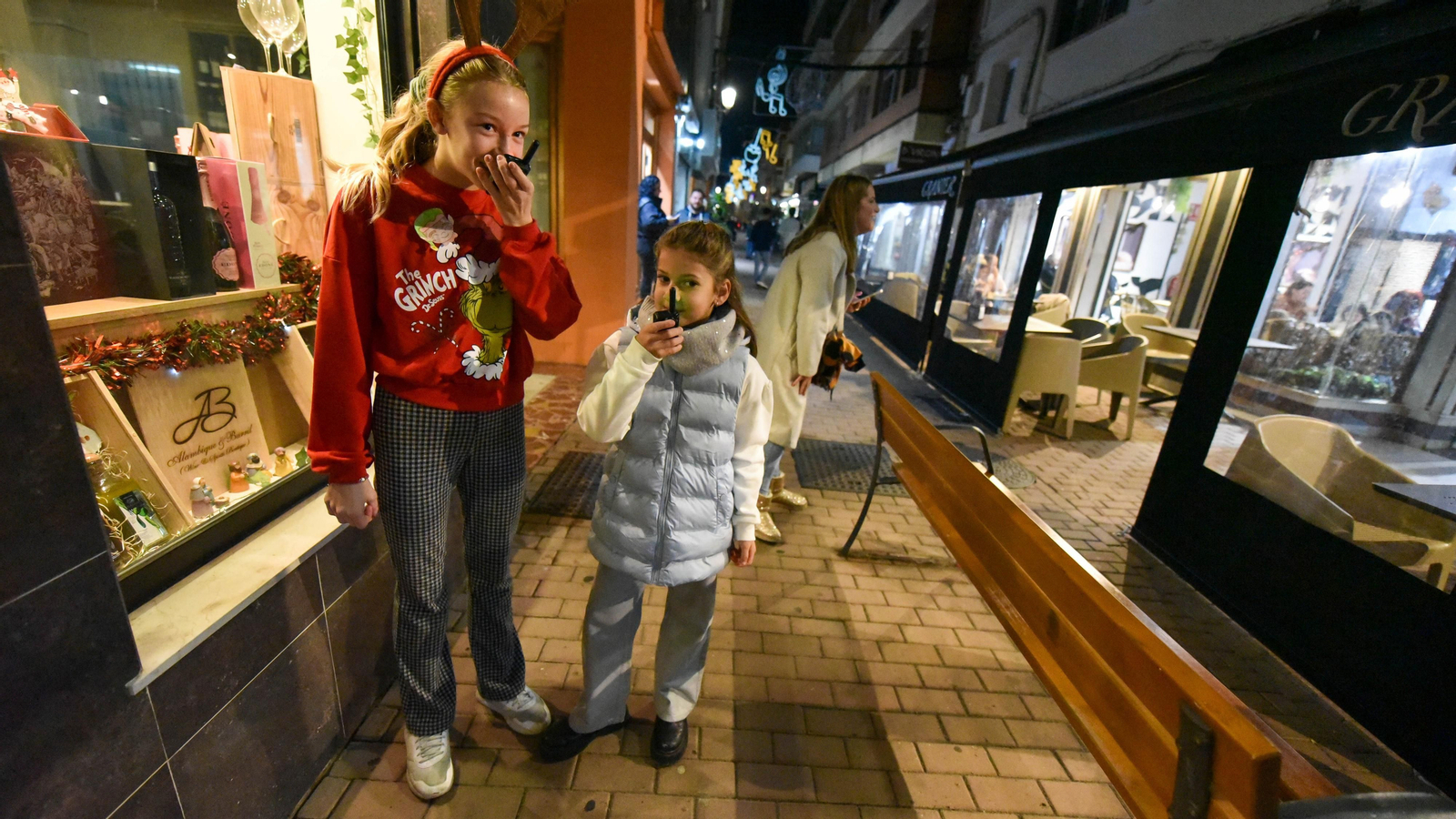 La yincana solidaria 'A por el gordo' en La Línea, en imágenes