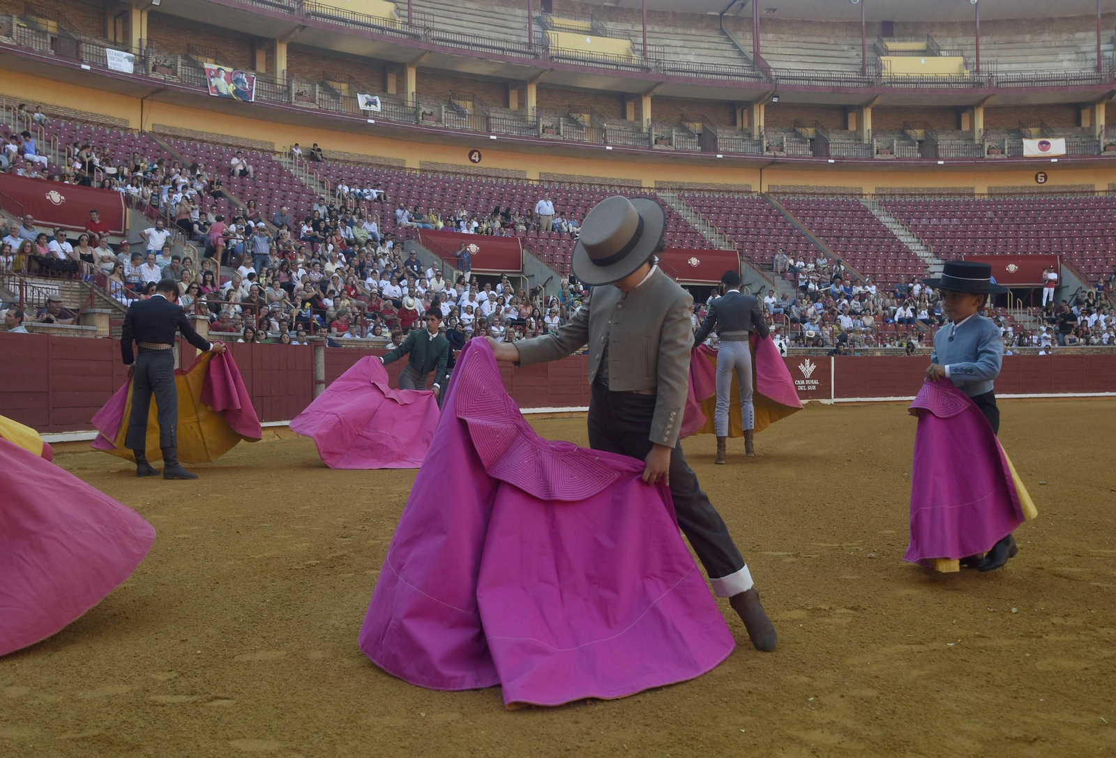 Becerrada dedicada a la mujer cordobesa en el Coso de los Califas