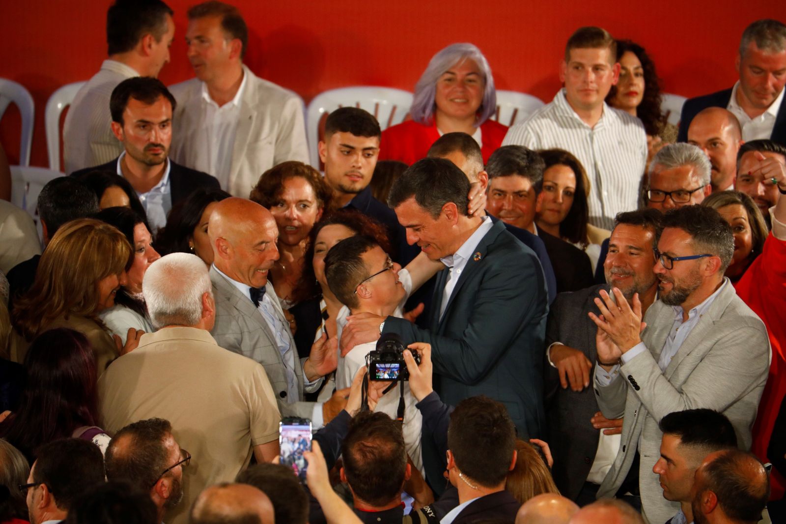 La visita de Pedro Sánchez a Córdoba, en imágenes