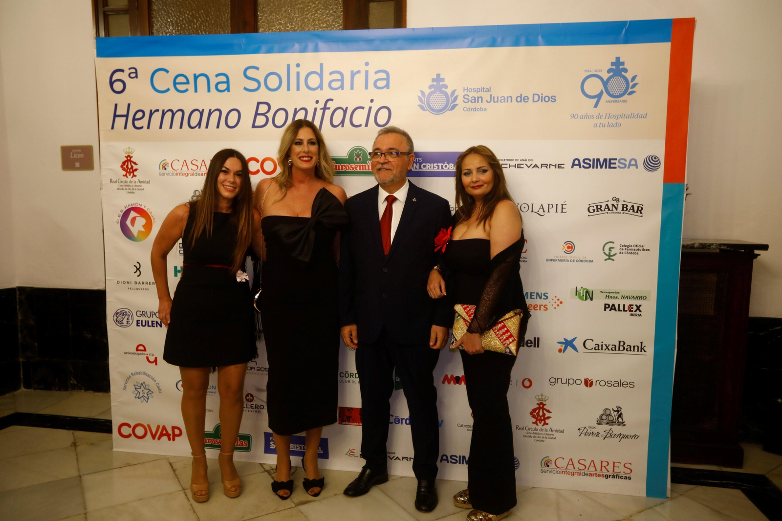 La VI Cena Solidaria del Hermano Bonifacio en Córdoba, en imágenes