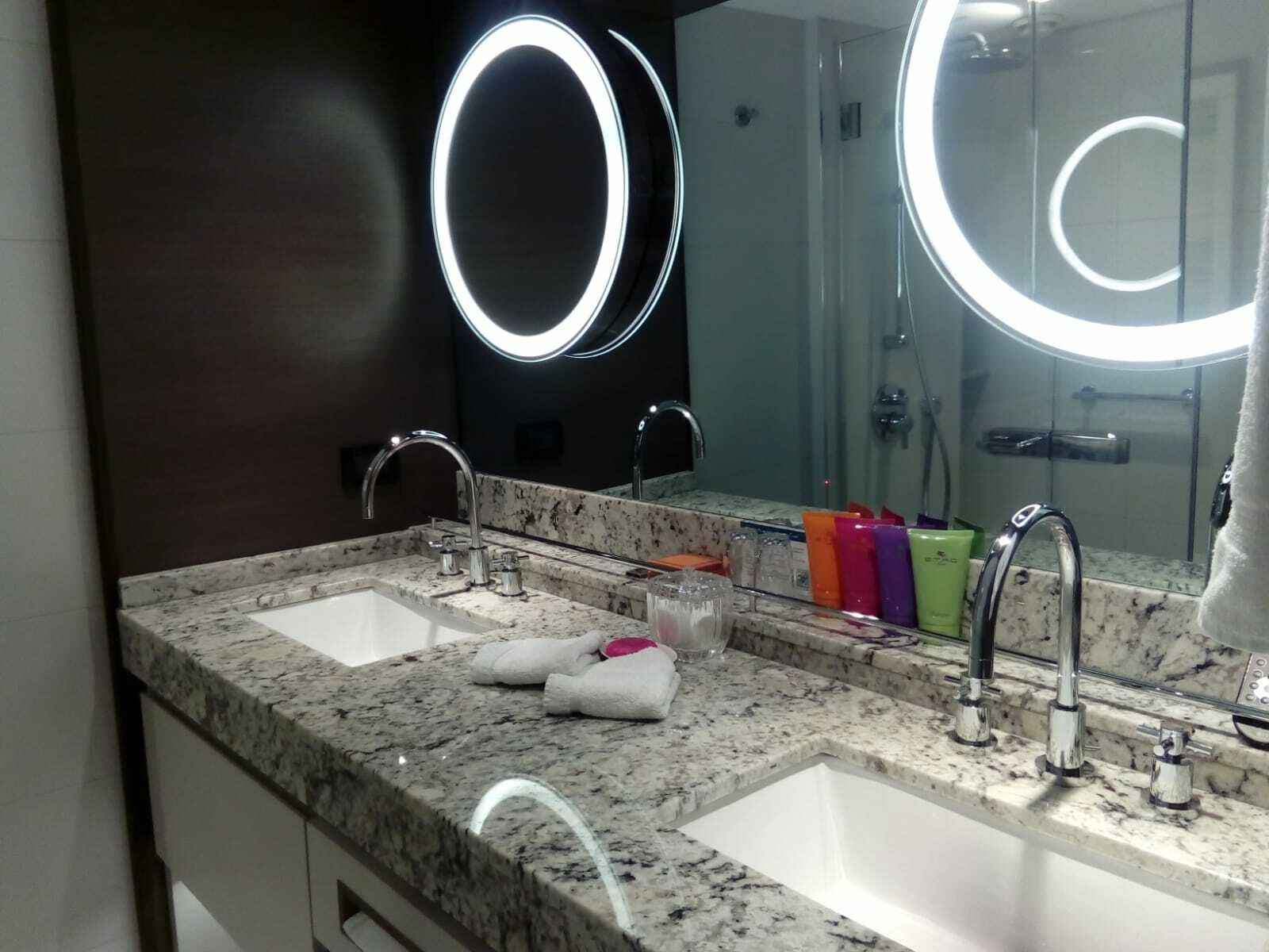 Las fotos del yate de lujo ‘Crystal Espirit’ en Málaga