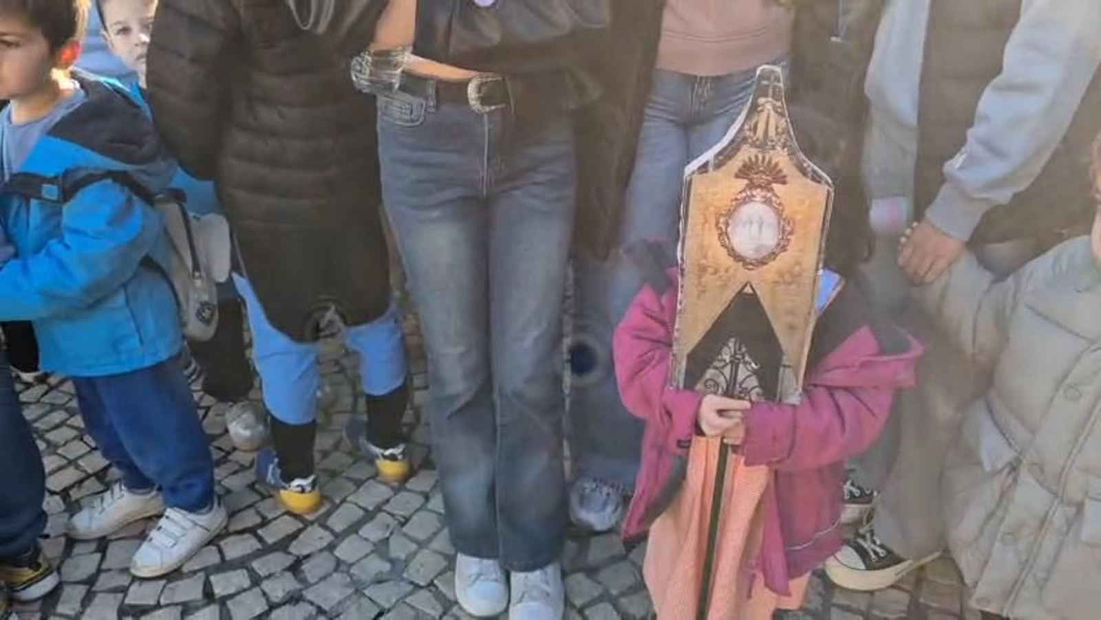 El estandarte de la Virgen de la Palma sale en el simulacro de maremoto