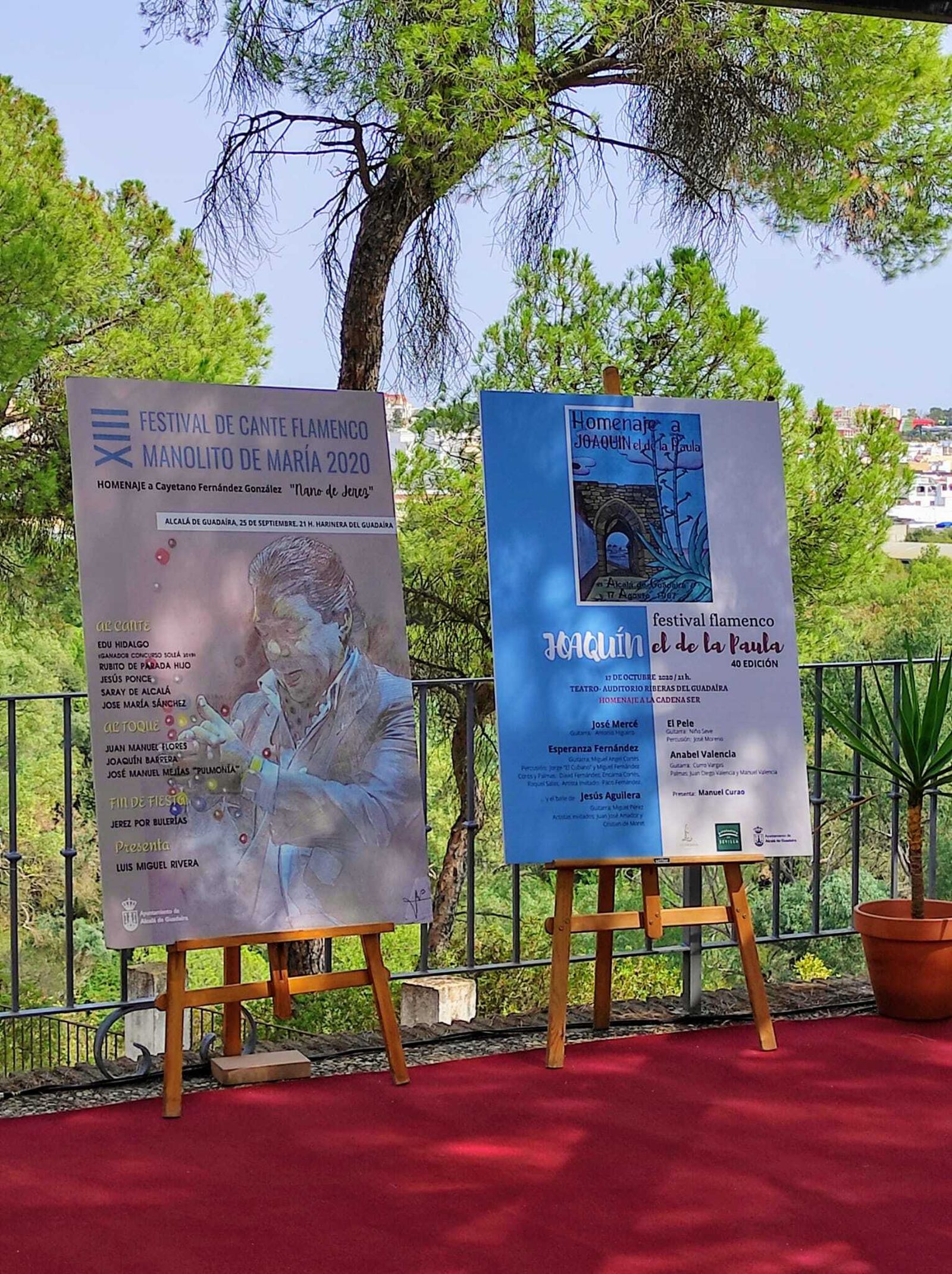 Carteles de los eventos flamencos en Alcalá de Guadaíra.