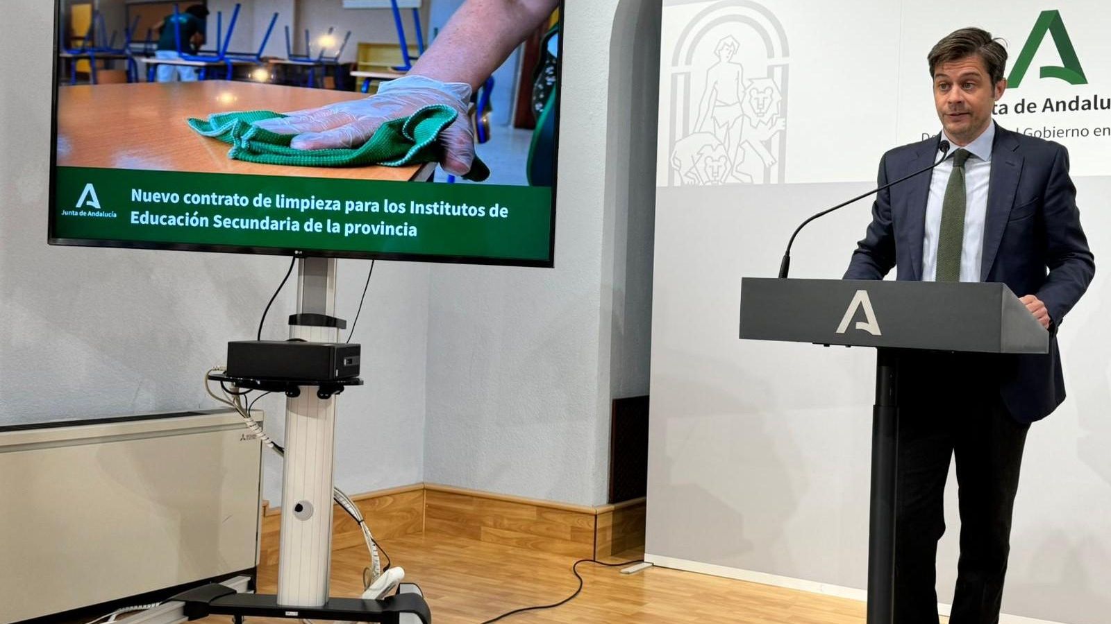 El delegado de Educación, Diego Copé. El delegado de Educación, Diego Copé.