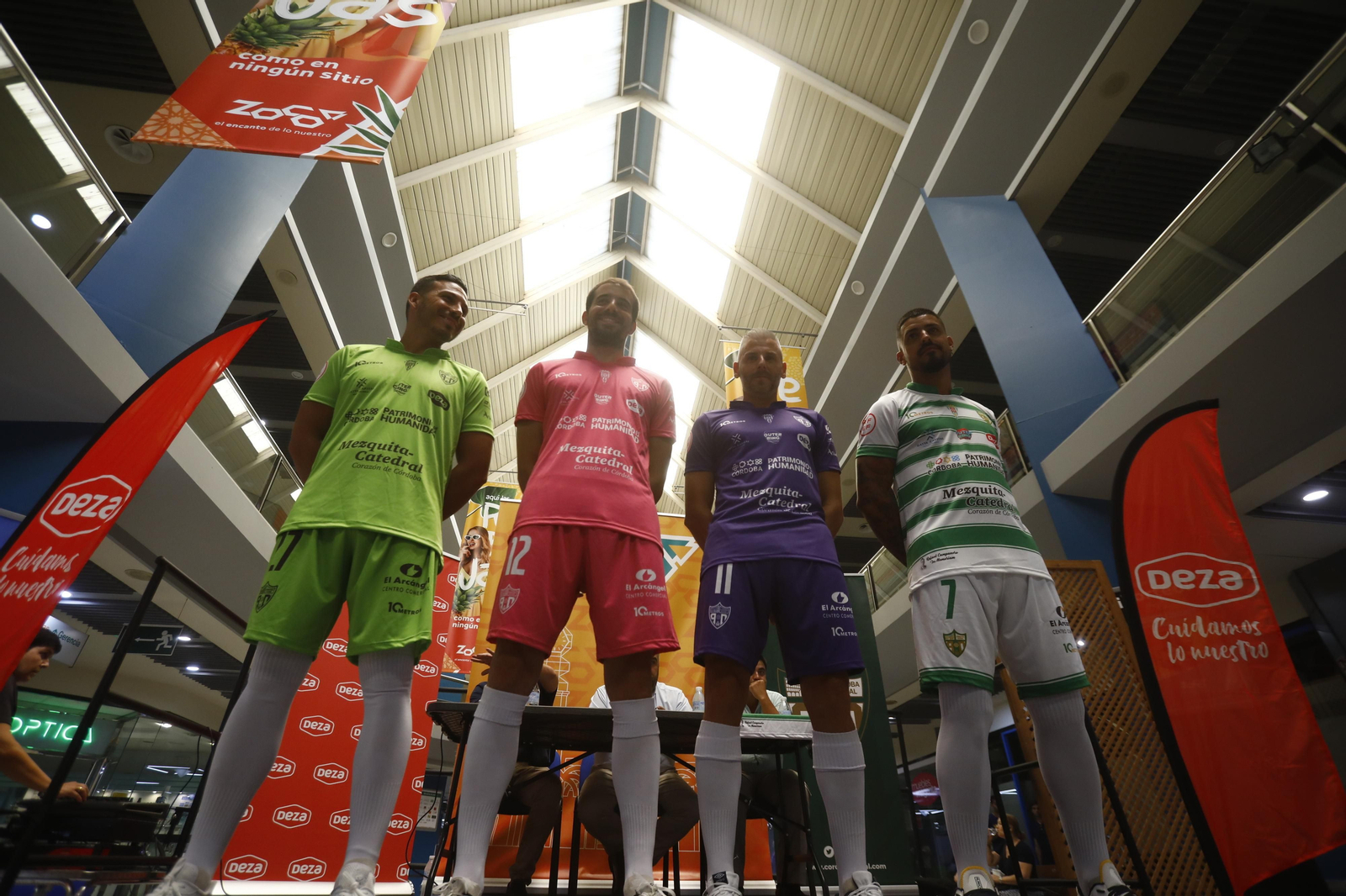 La presentación de las nuevas equipaciones del Córdoba Futsal, en imágenes