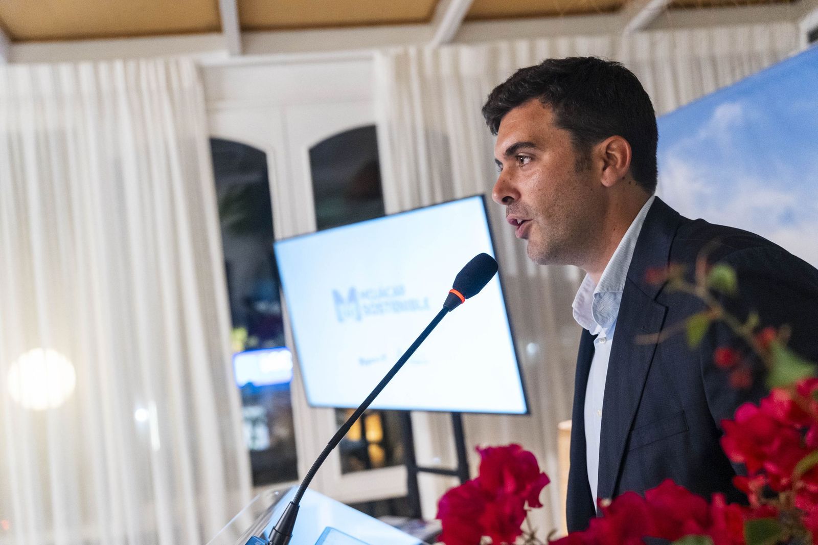 La presentación de 'Mojácar Sostenible' y la entrega del Indalo de Oro a Ricardo Escudero, en imágenes