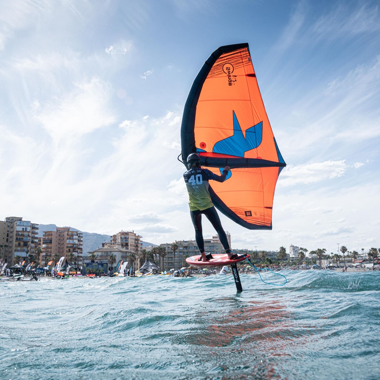 El Wingfoil deja imágenes espectaculares en Torremolinos