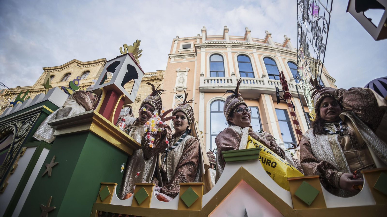 Búscate en la Cabalgata de los Reyes Magos de Jerez 2025
