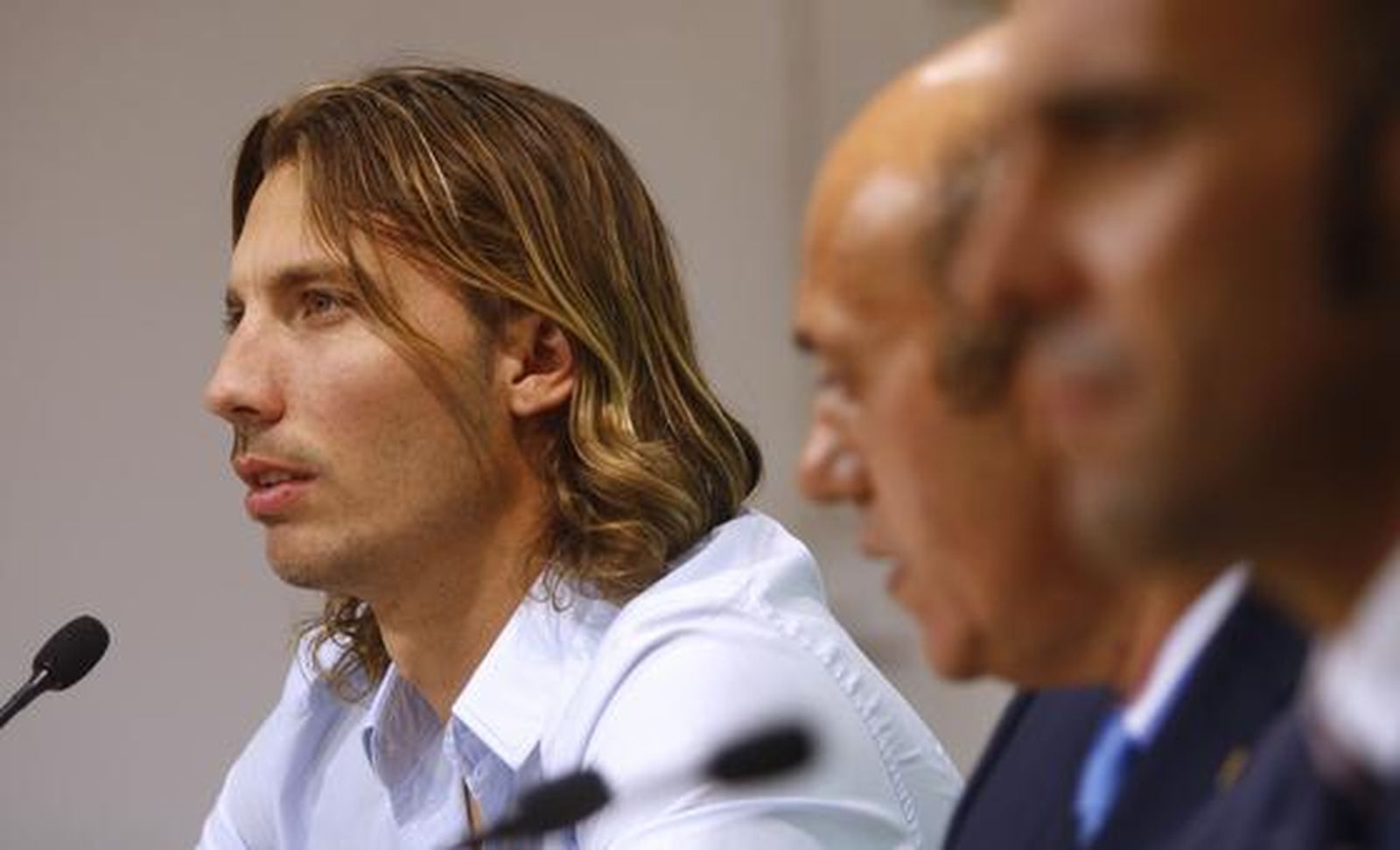 Alexis Ruano durante su presentación como nuevo jugador del Sevilla.

Foto: Belén Vargas