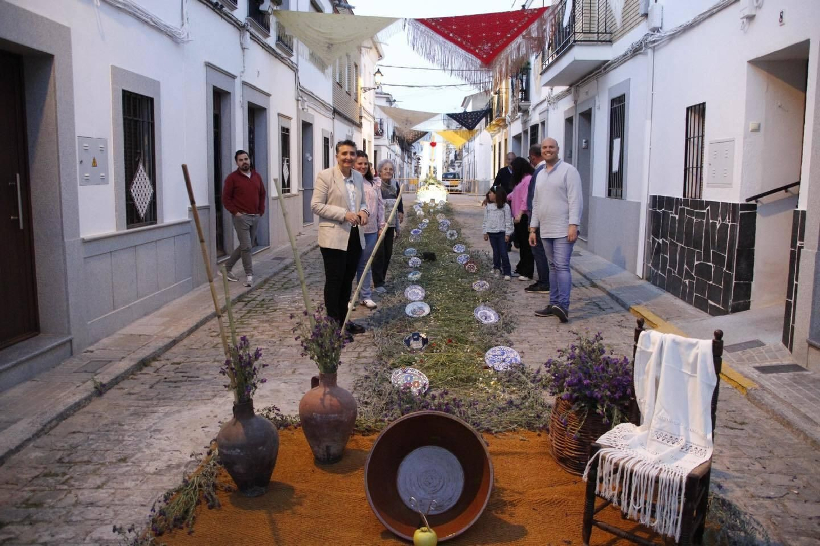 Un recorrido en imágenes por las Cruces de Mayo de Hinojosa del Duque