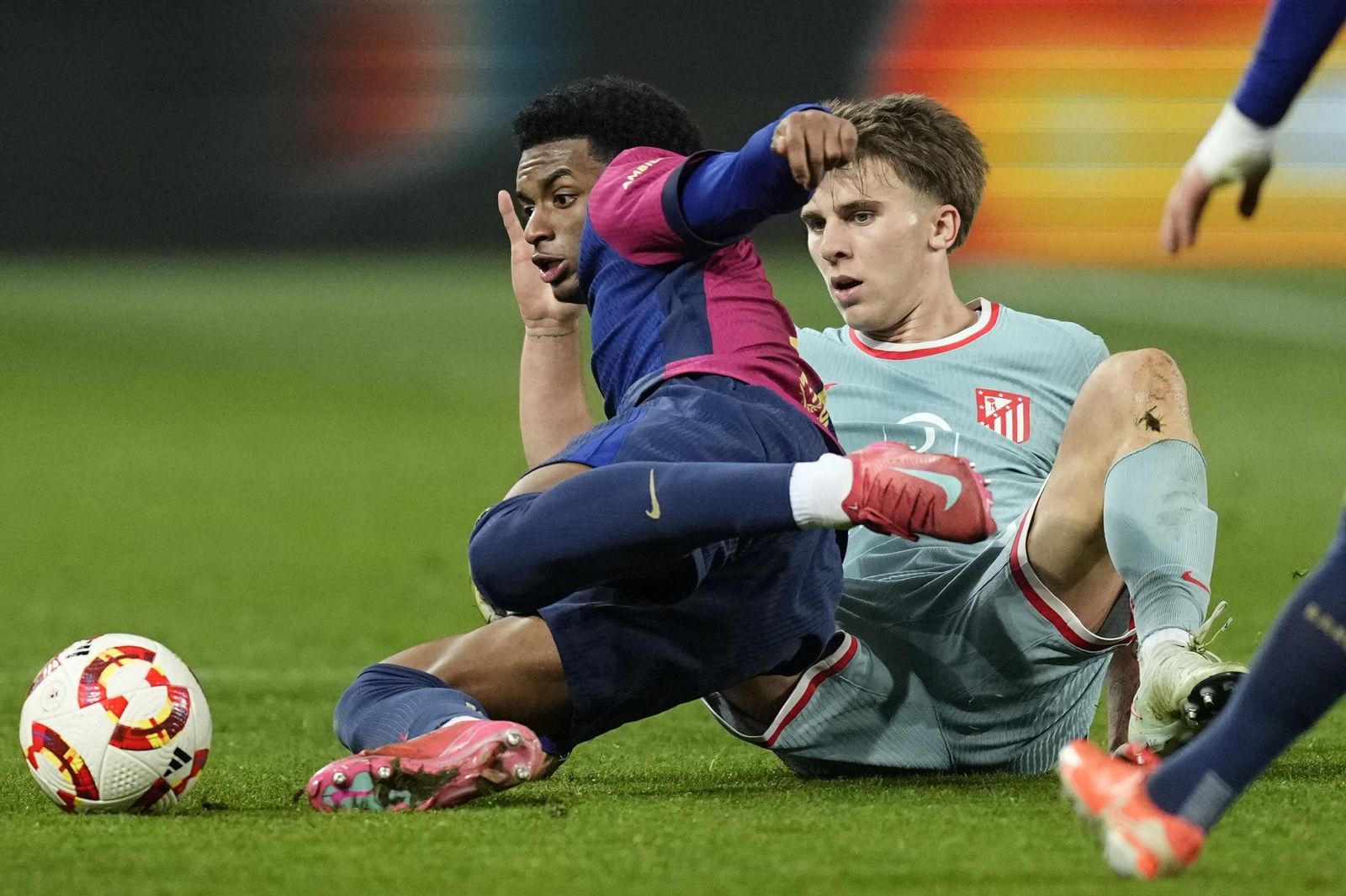 Las fotos del espectacular Barcelona - Atlético de Madrid