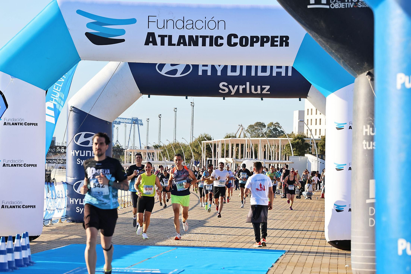 Imágenes de la 10K Huelva Avatel Telecom 'Puerta del Descubrimiento'