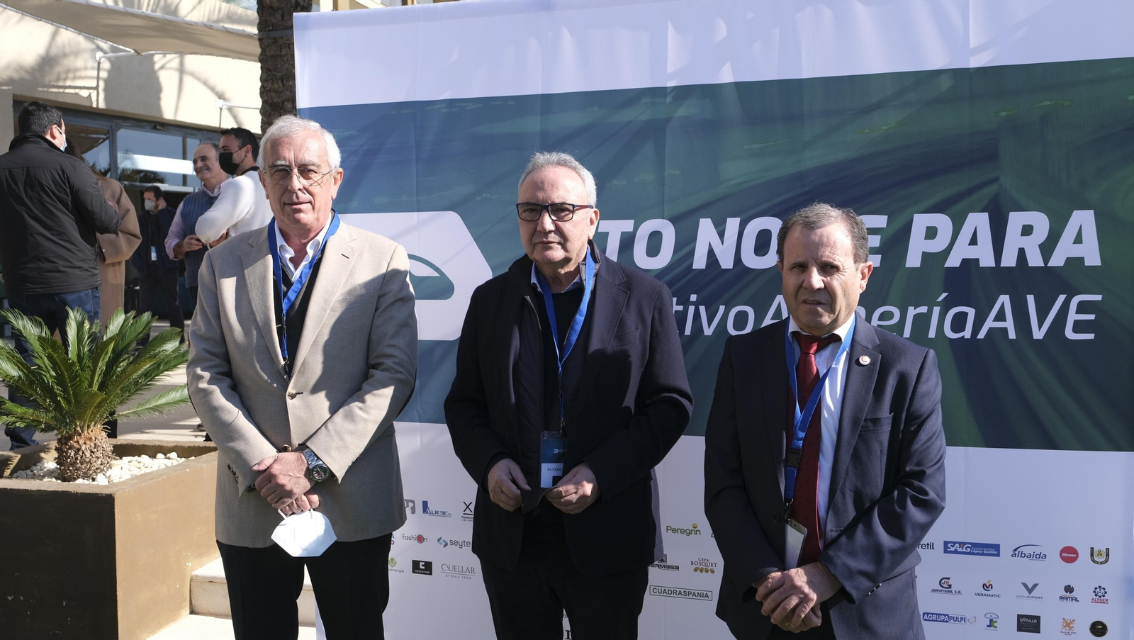 Fotogalería acto reivindicación del AVE en Vera. Almería