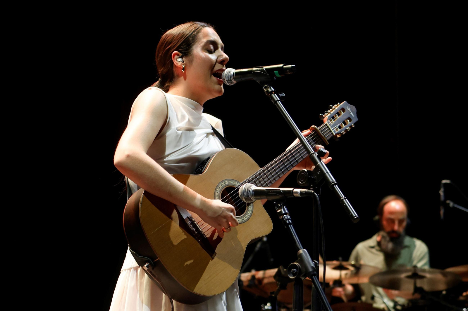Las imágenes de los conciertos de Valeria Castro y Julieta Venegas en el Festival de la Guitarra de Córdoba