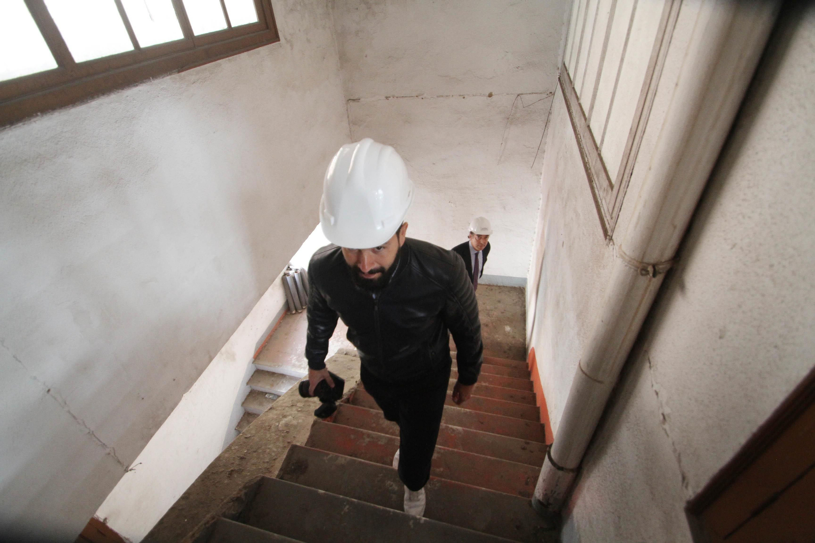 La visita del alcalde a las obras del Mercado Puerta de la Carne, en imágenes