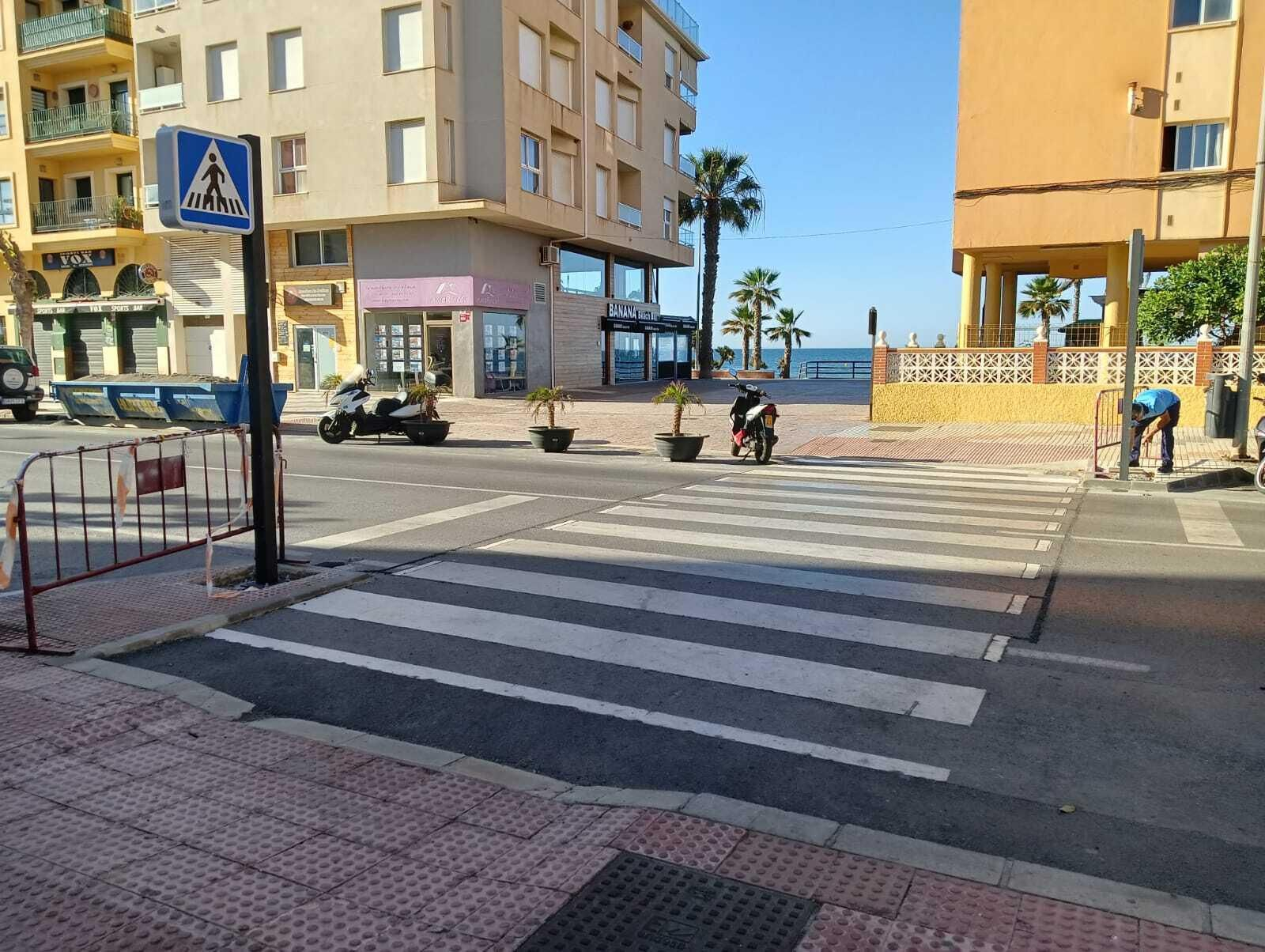 Instalación del paso de peatones inteligente