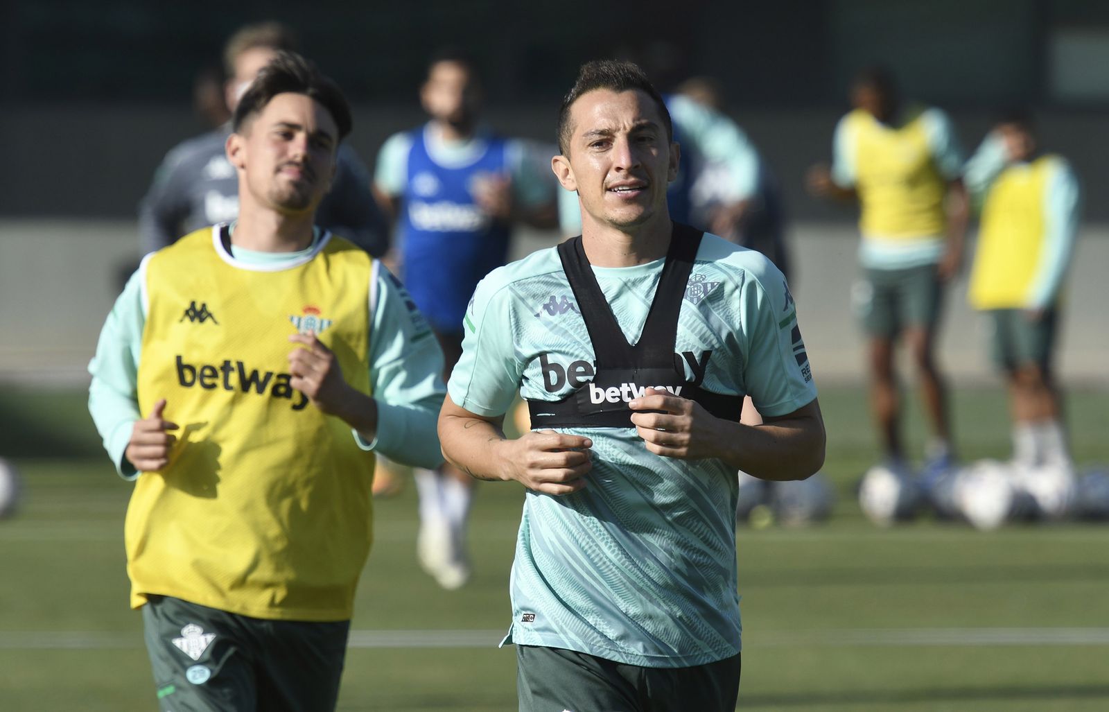 El mexicano Guardado, en un entrenamiento de esta semana.