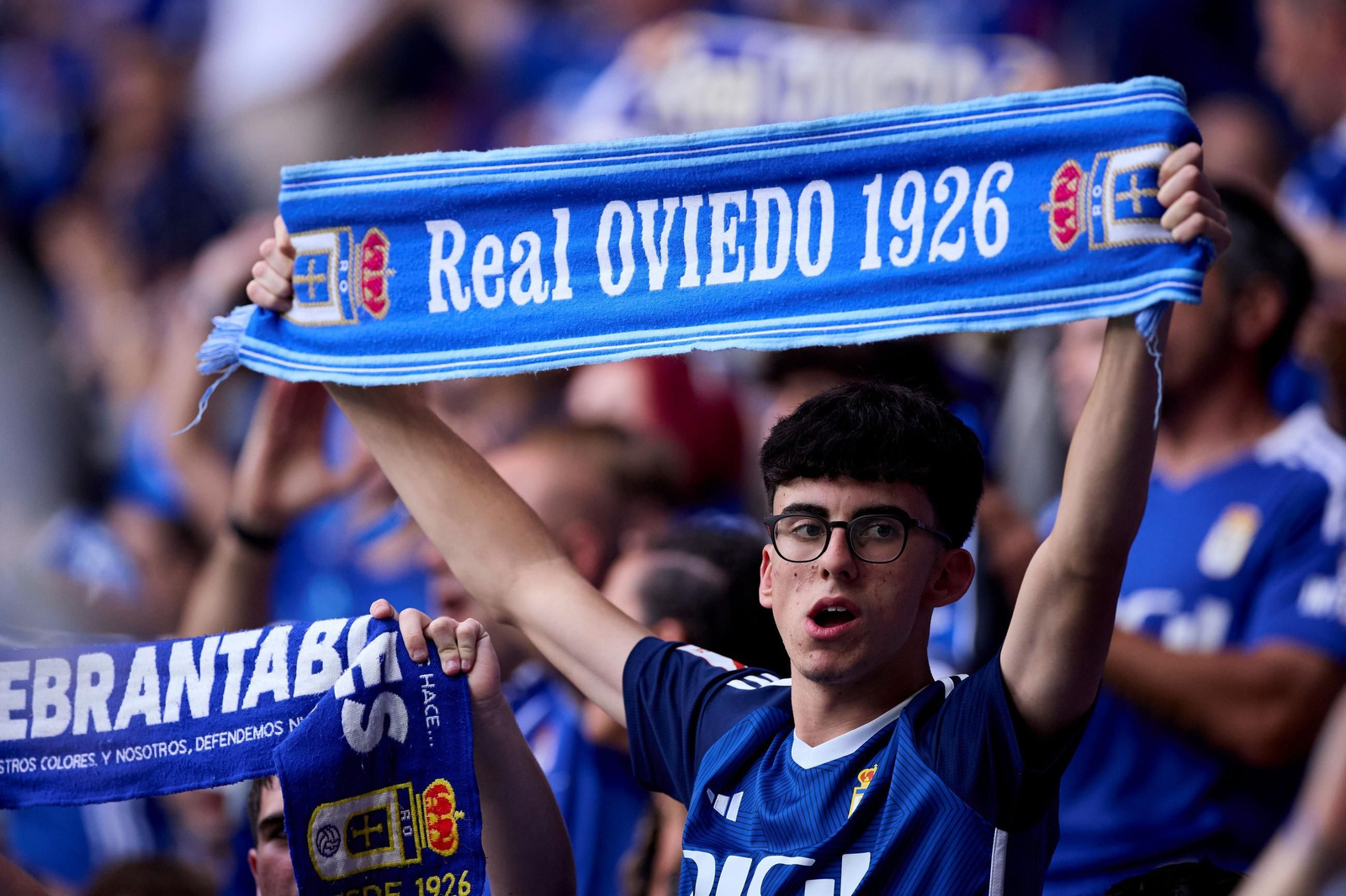 Las fotos del ascenso del Oviedo ante el Mirandés