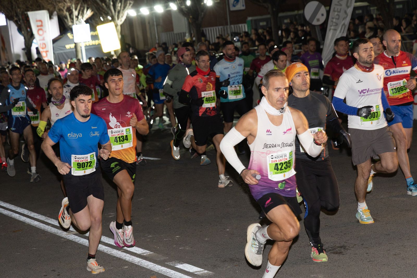 Encuéntrate en la salida de la Carrera de San Antón 2026 (1), en imágenes