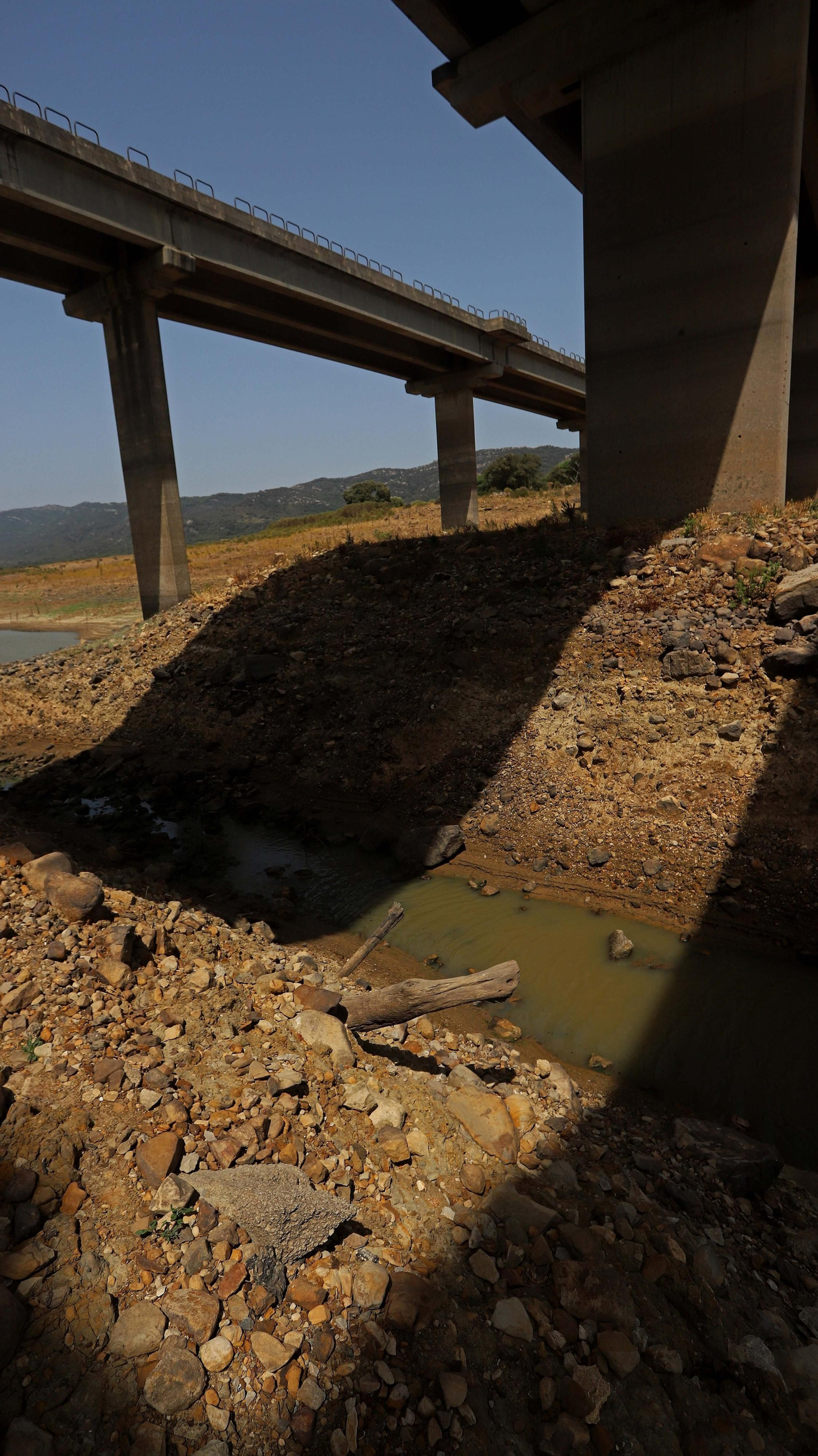 Fotos del embalse de Charco Redondo al 31 % de su capacidad Fotos del embalse de Charco Redondo al 31 % de su capacidad