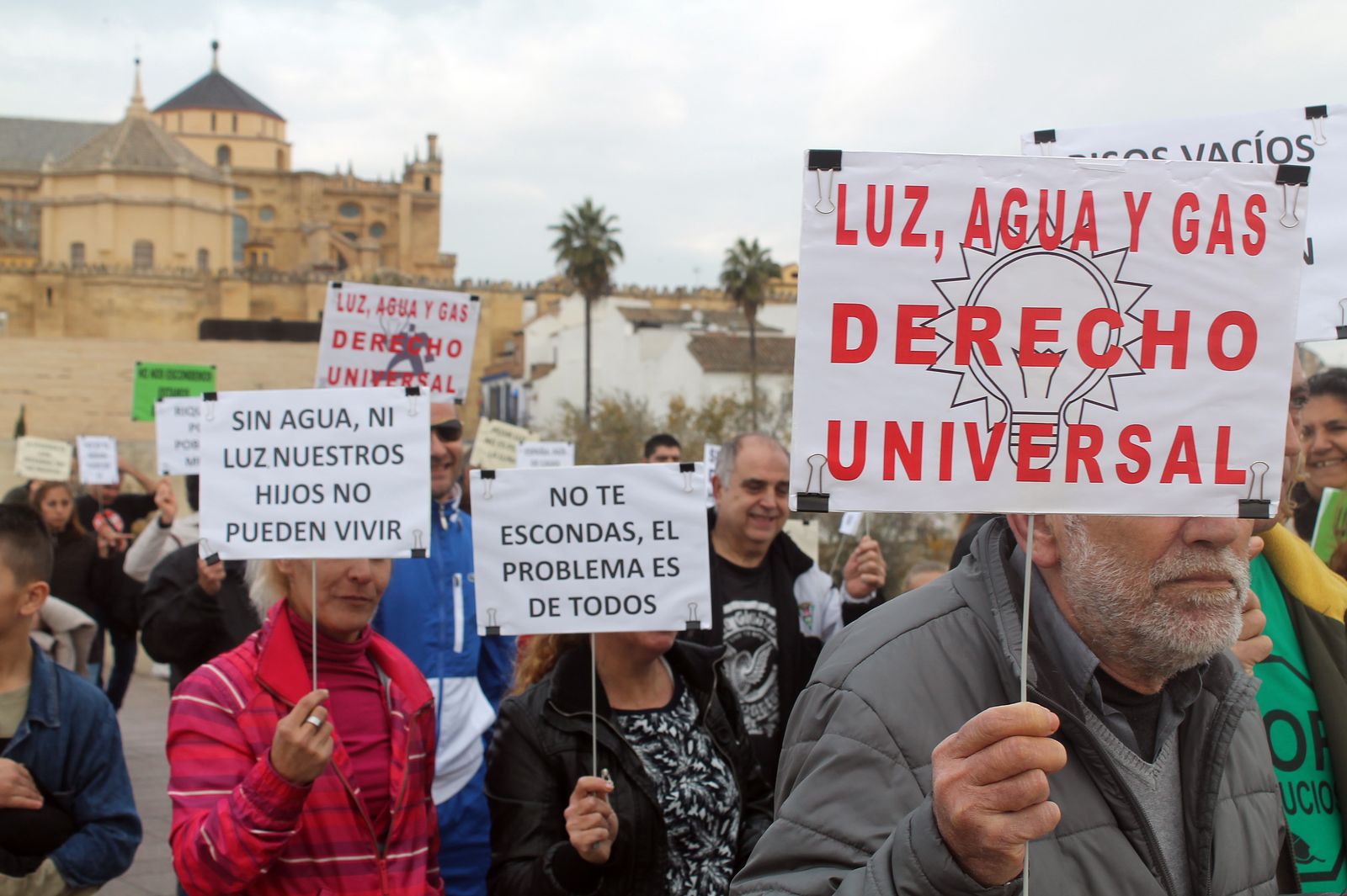 Protesta contra la pobreza energética en Córdoba.