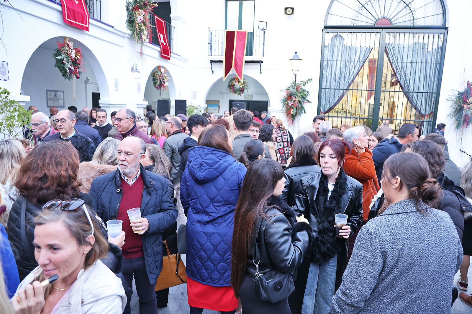 Imágenes de la Zambombaen la Hermandad del Rocío de Huelva