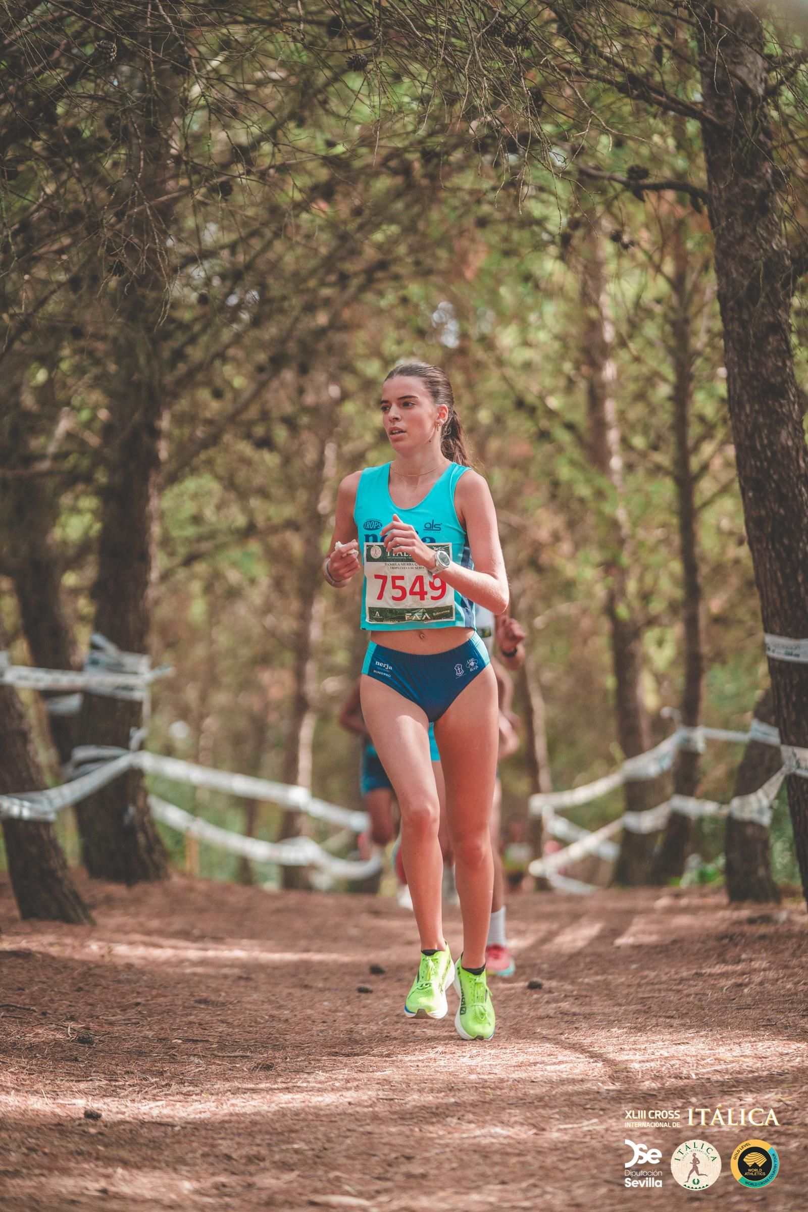 Búscate en las fotos del Cross de Itálica 2025 | 4