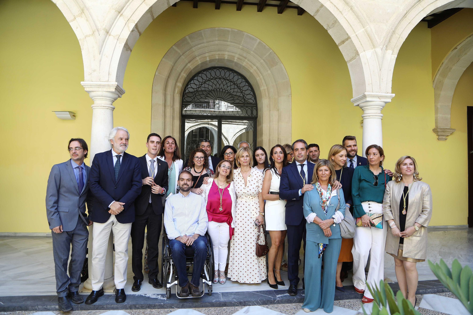 Concejales y miembros del partido en Jerez el día de la toma de posesión de la actual corporación.