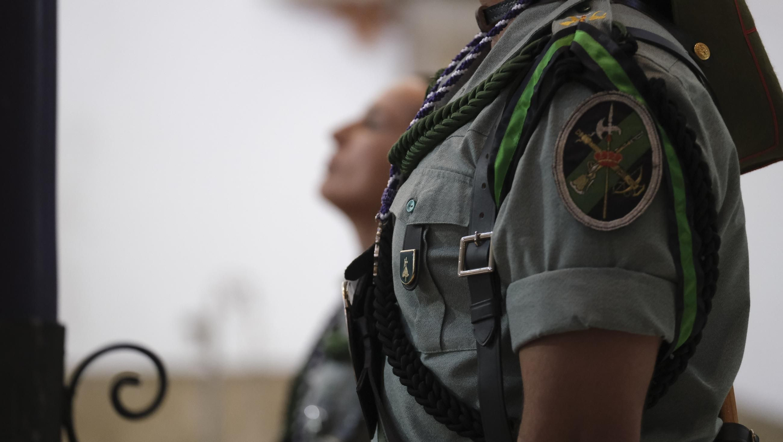 La Legión custodia el Cristo de la Buena Muerte en la Semana Santa de El Parador 2025