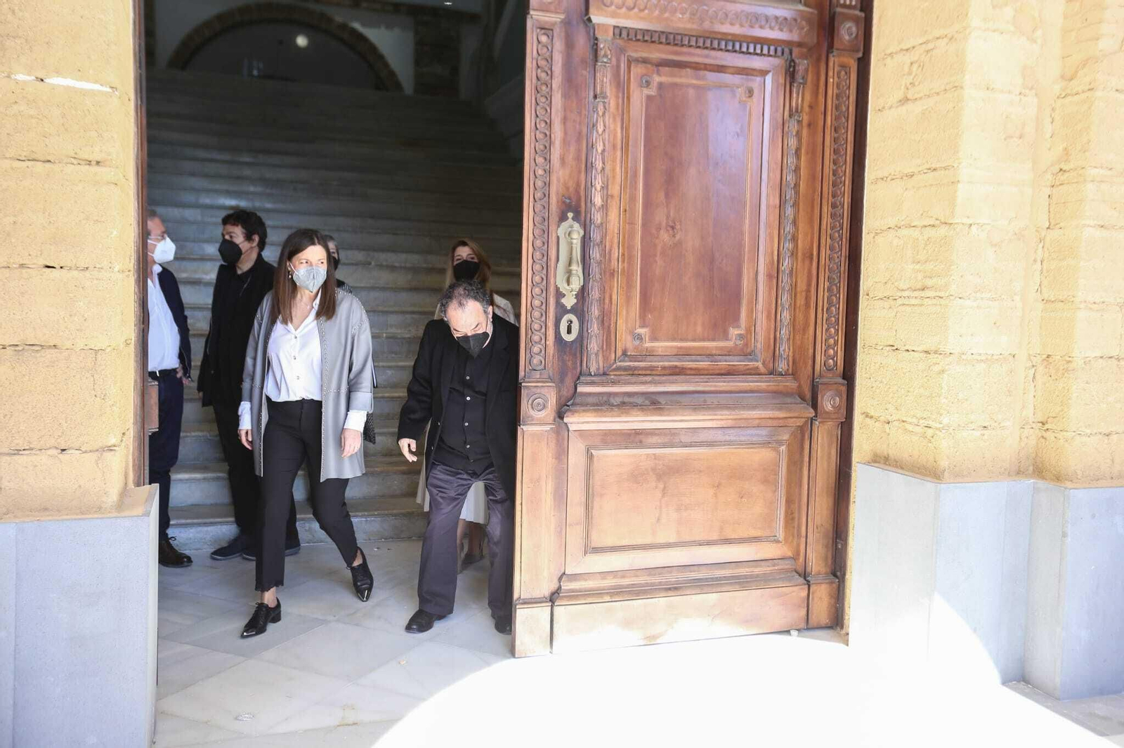 La apertura del Ayuntamiento de San Fernando ya rehabilitado, en imágenes